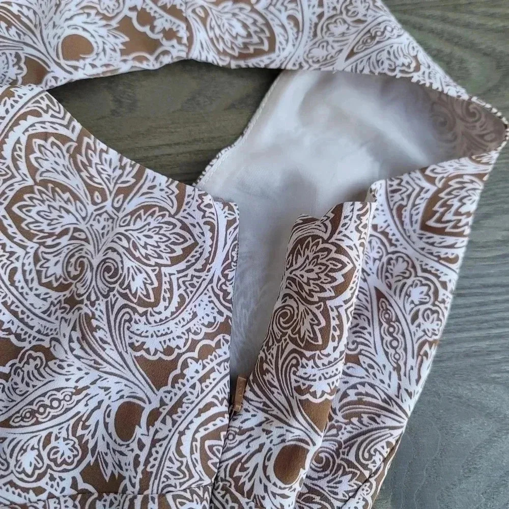Kathie Lee Sz 16 Sleeveless Sheath Dress Ruffle Hem Tan White Paisley V-Neck - Picture 2 of 14